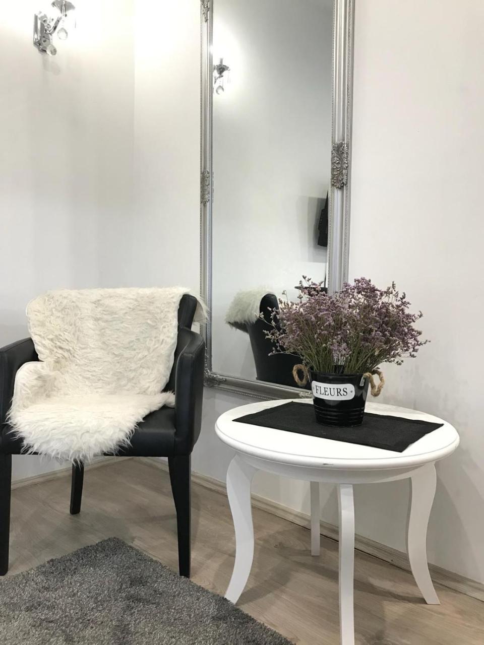 Appartamento Stan Na Dan Angel Novi Sad Esterno foto